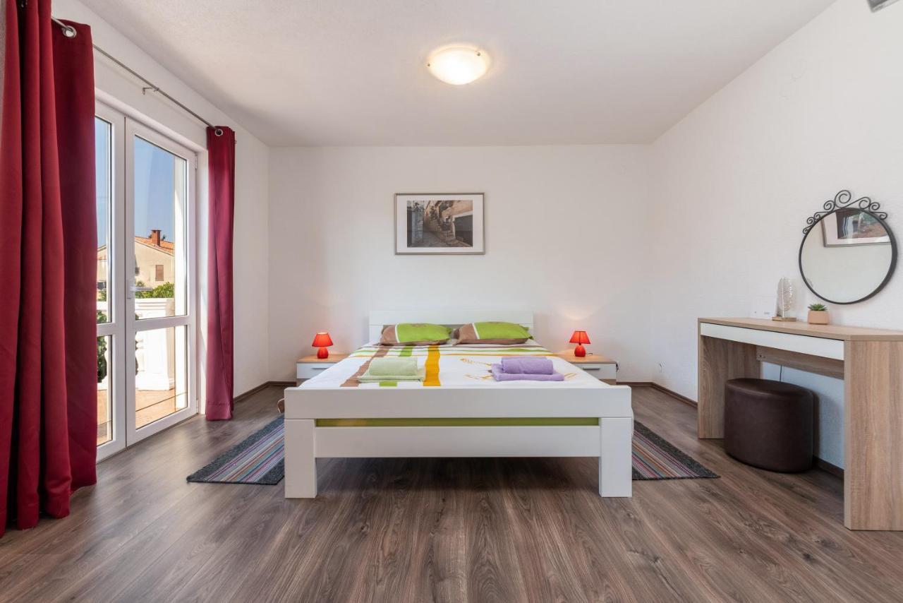 Apartments Oliva Porec Exterior photo