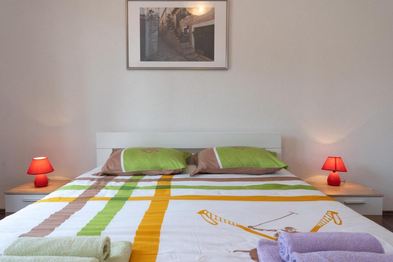 Apartments Oliva Porec Exterior photo